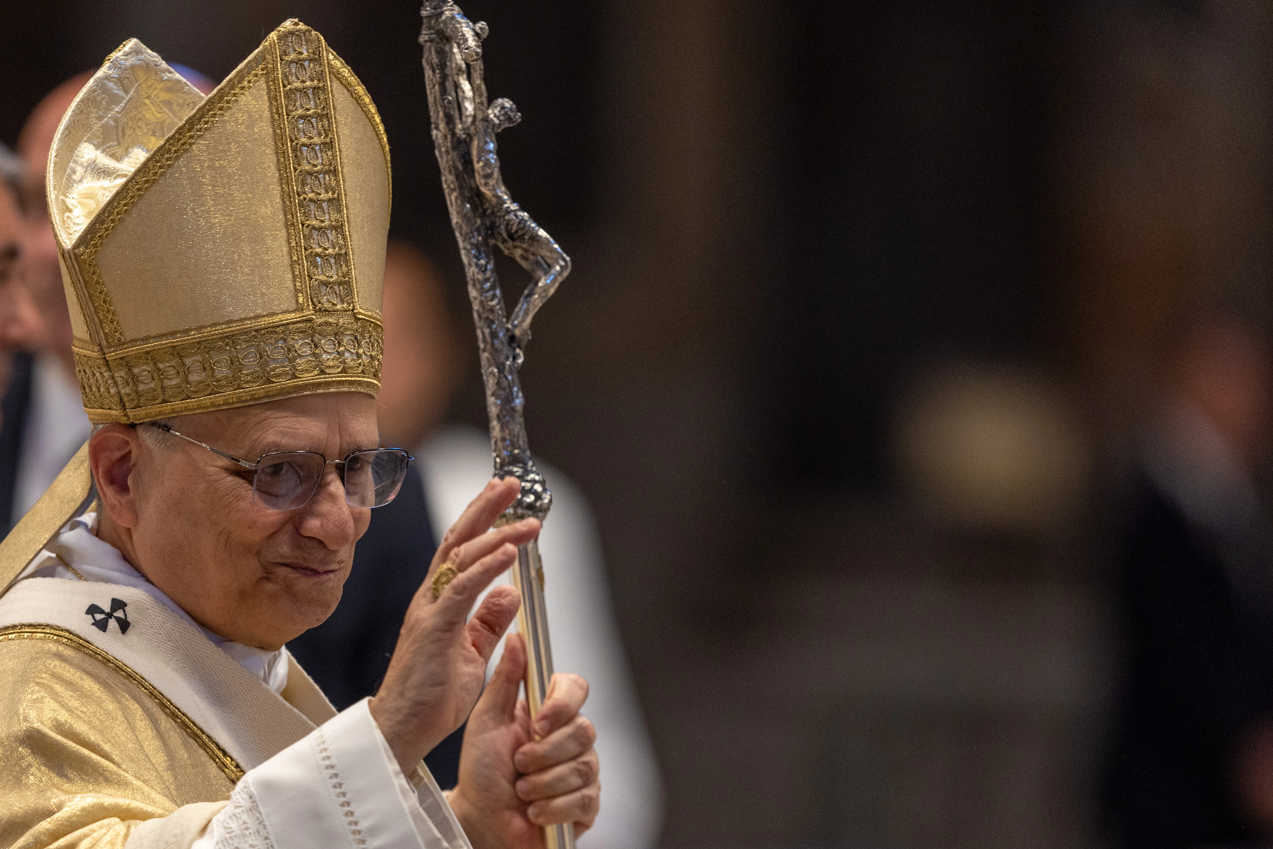 Pope Leo XIV greets the faithful in St. Peter's Basilica, May 31, 2025.?w=200&h=150