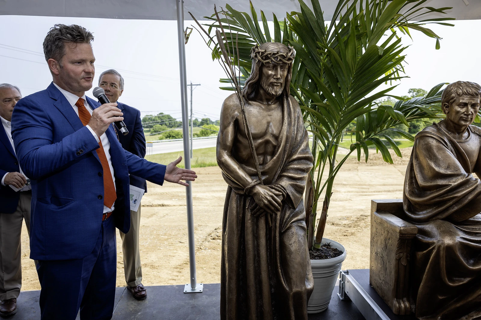 A life-sized statue of Christ is displayed at the site of the Stations of the Cross garden in Maysville, Kentucky, Tuesday, June 3, 2025.?w=200&h=150