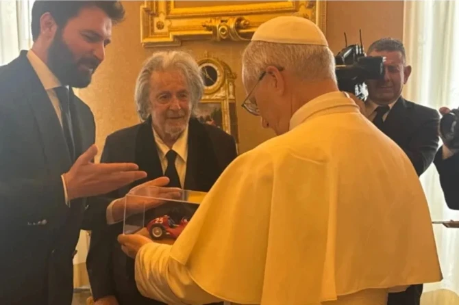 Actor Al Pacino and Italian film producer Andrea Iervolino give Pope Leo XIV a miniature model of a Maserati car during a private audience at the Vatican on June 17, 2025.?w=200&h=150
