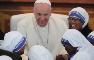 Pope Francis with Missionaries of Charity in Astana, Kazakhstan, on Sept. 15, 2022. Credit: Pavel Mikheyev/Shutterstock