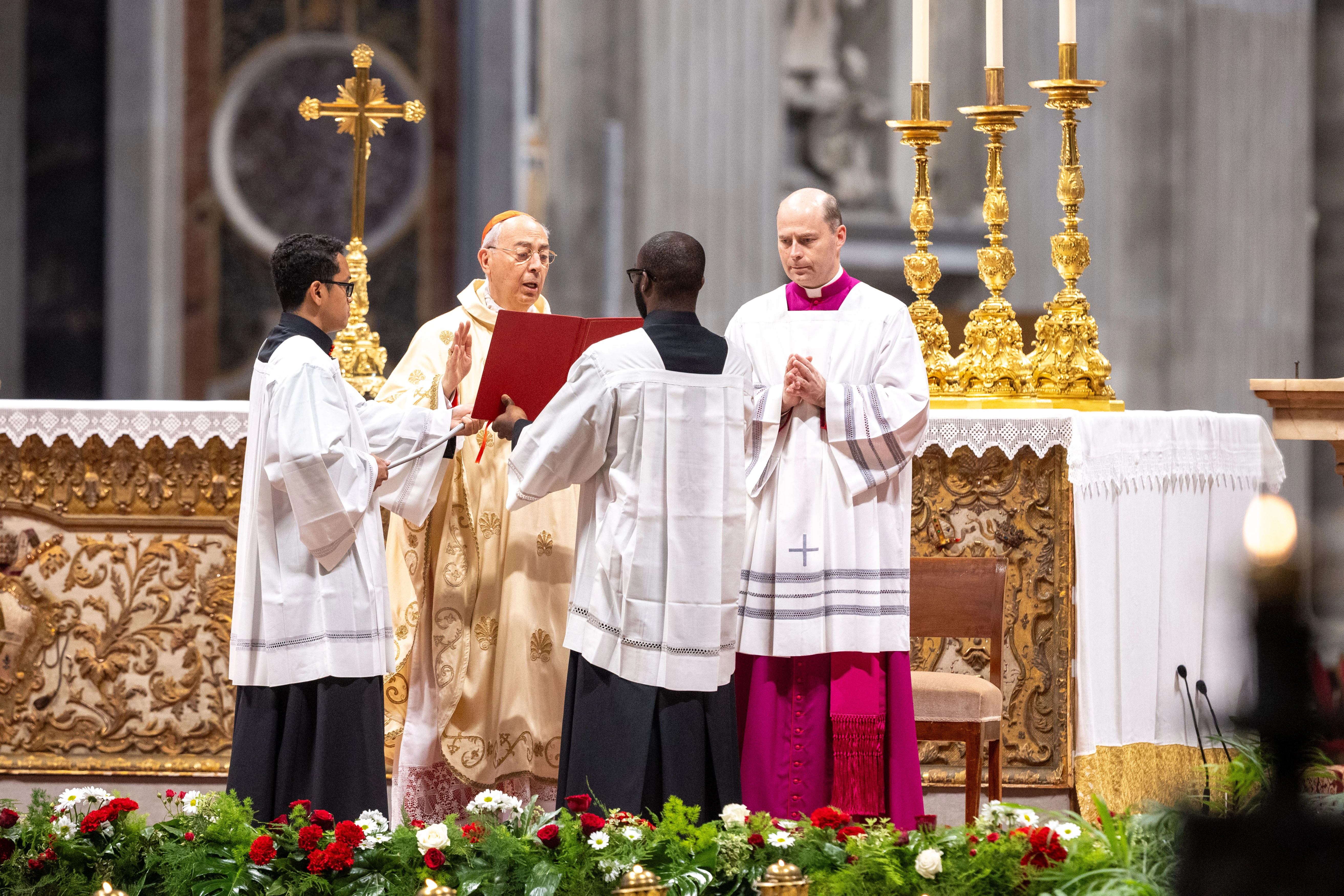 Cardinal Dominique Mamberti celebrates the ninth Novendiales Mass for Pope Francis on the third Sunday of Easter, May 4, 2025, at St. Peter’s Basilica in the Vatican.?w=200&h=150
