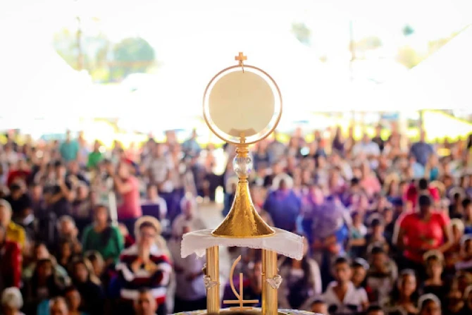 Eucharistic adoration
