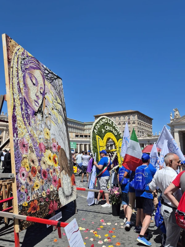 The Via della Conciliazione, the grand avenue leading to St. Peter’s Square, was transformed on Sunday into a vibrant tapestry of color with dozens of floral artworks created by master artisans and volunteers from across Italy. June 29, 2025. Credit: Hannah Brockhaus
