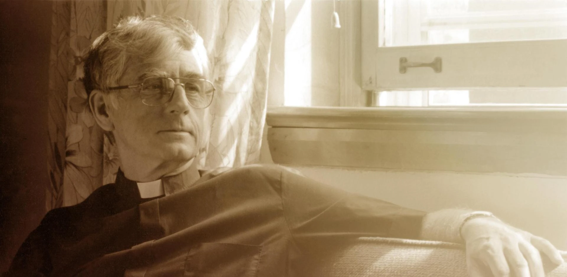 Father Robert Bedard – more commonly known as Father Bob – was a priest for the Diocese of Ottawa in Canada and the founder of the Companions of the Cross.?w=200&h=150