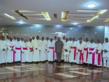 The bishops of Ghana are shown with Ghana President John Dramani Mahama at the Jubilee House in Accra on May 23, 2025.