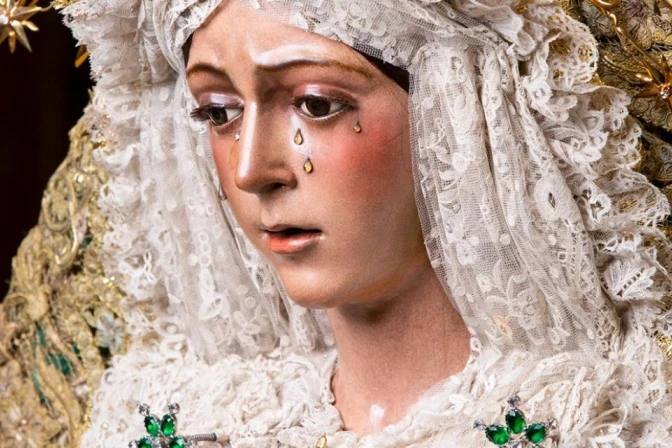 The original face of Our Lady of Hope of Macarena.?w=200&h=150