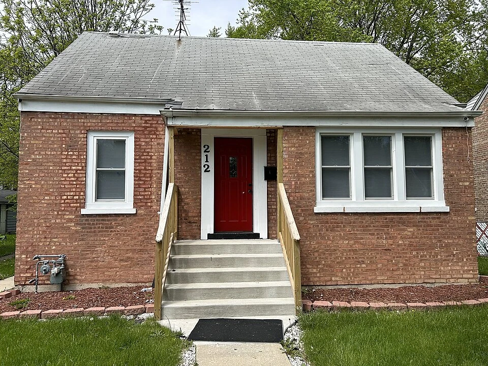 The childhood home of Robert Prevost, now Pope Leo XIV, in Dolton, Illinois.?w=200&h=150