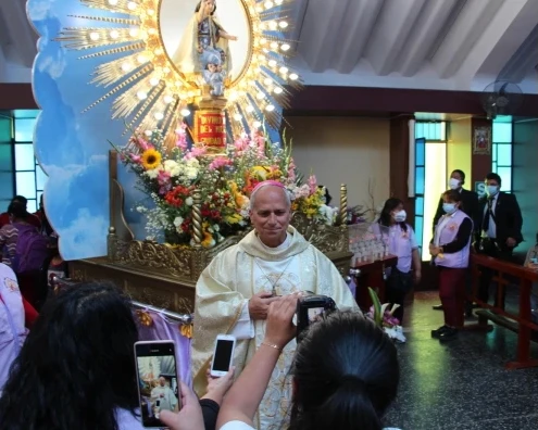 Bishop Robert Prevost after celebrating Mass at St. Mary Magdalene Parish, where the image of the Divine Child of Ciudad Eten is kept. Credit: Courtesy of Jesús León Ángeles