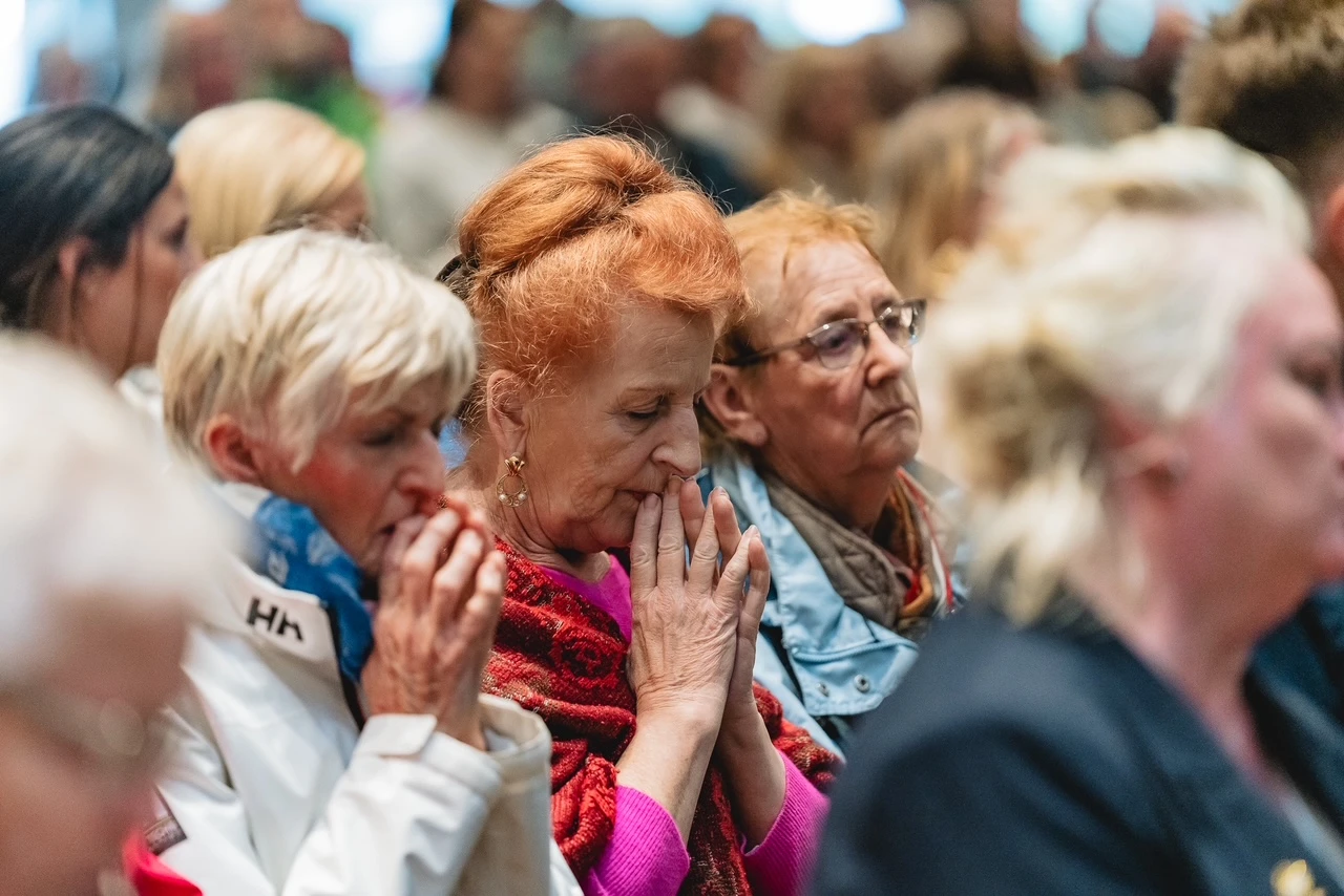 Over 10,000 pilgrims joined together at the national Marian shrine in Knock, Ireland, to mark the 40th anniversary of the All Ireland Rosary Rally on June 8, 2025.?w=200&h=150
