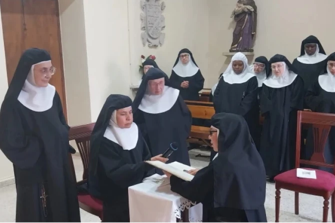 Sister Maria Zhang making her perpetual vows
