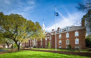 State capitol in Dover, Delaware. Credit: Jon Bilous/Shutterstock