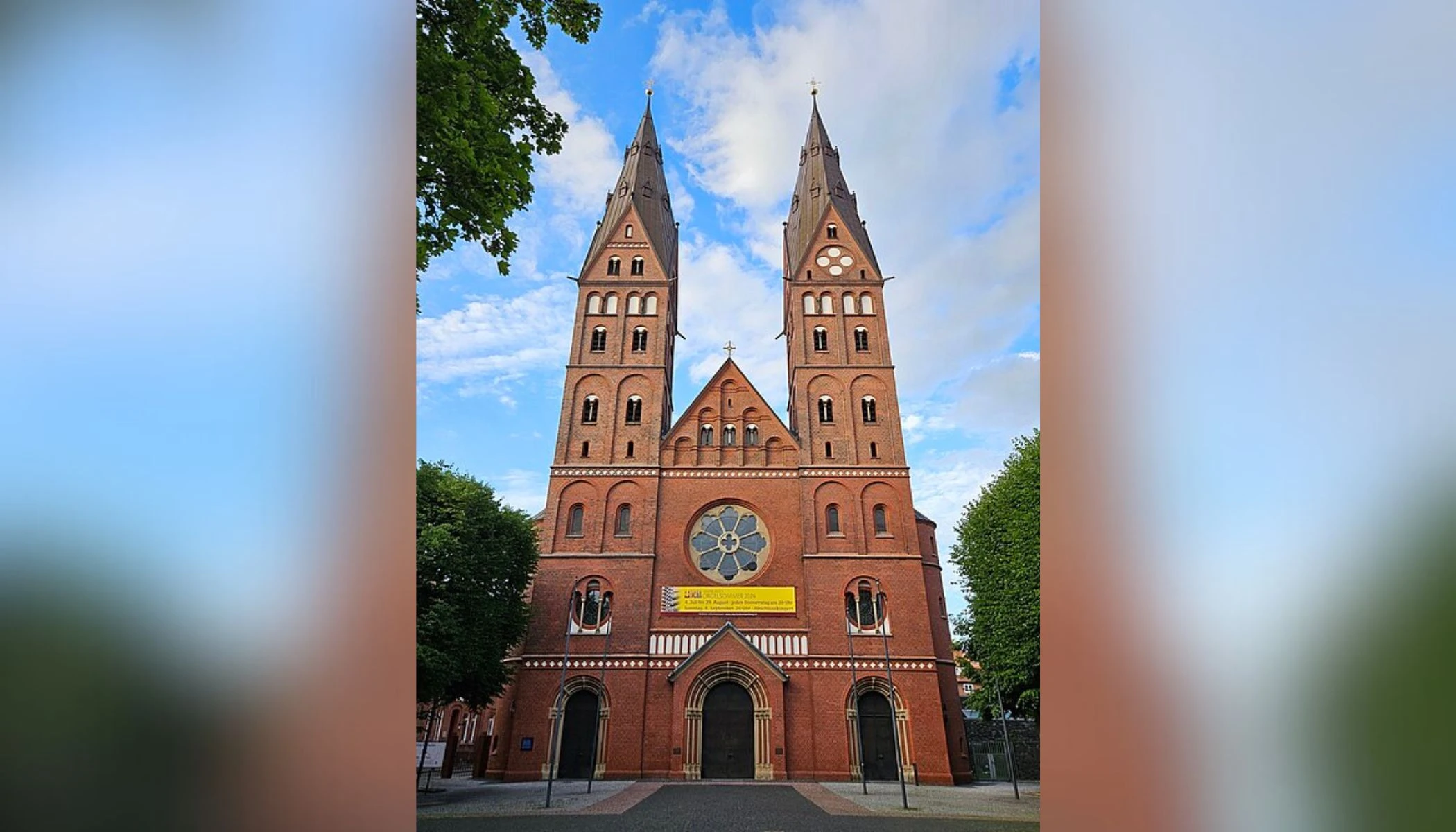 St. Mary Cathedral in Hamburg, Germany.?w=200&h=150