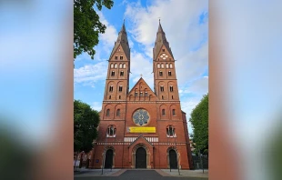 St. Mary Cathedral in Hamburg, Germany. Credit: John Samuel, CC BY-SA 4.0, via Wikimedia Commons