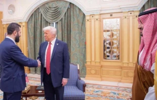 Meetings took place this week between the head of the transitional phase in Syria, Ahmed al-Sharaa, and U.S. President Donald Trump, in the presence of the Saudi Crown Prince, Prince Mohammed bin Salman in Riyadh. Credit: Syrian Arab Republic Presidency Facebook page