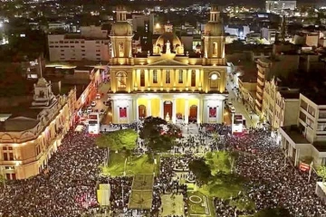 Outdoor Mass in front of Cathedral of Santa María de Chiclayo (Peru)